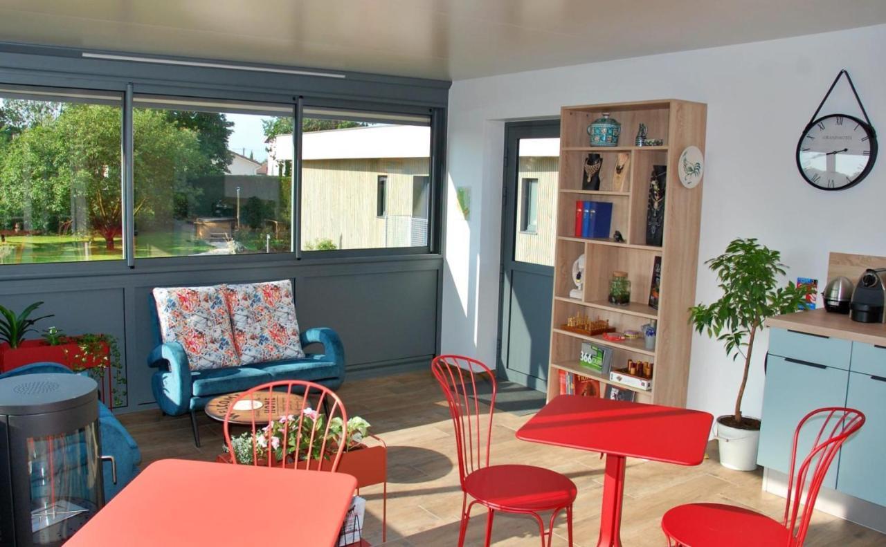 La Cle Des Chaumes Acomodação com café da manhã Boisset-lès-Montrond Exterior foto