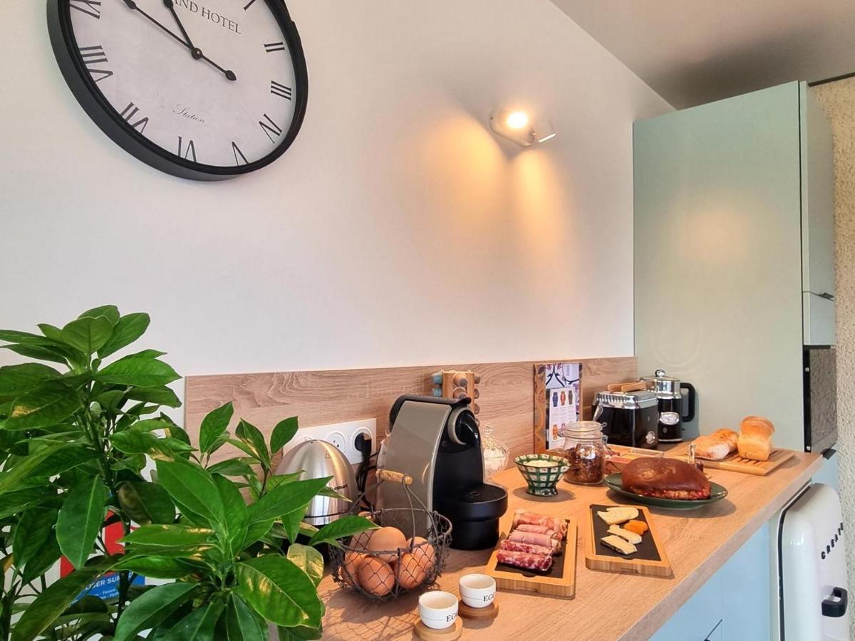 La Cle Des Chaumes Acomodação com café da manhã Boisset-lès-Montrond Exterior foto